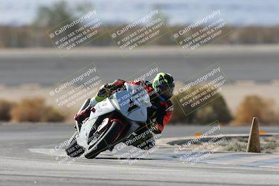 media/Nov-16-2025-Race Pace (Sun) [[8c5fa54630]]/Non Verified Riders (1st 20 Minutes)/1-Turn 14 (10am)/